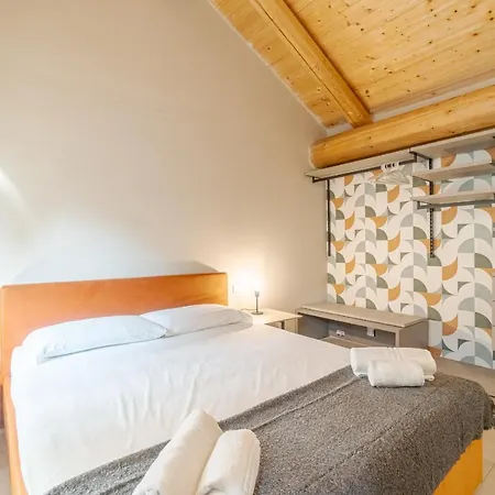 Guesthost - Porta Nuova! Andrea Doria Elegant * Турин