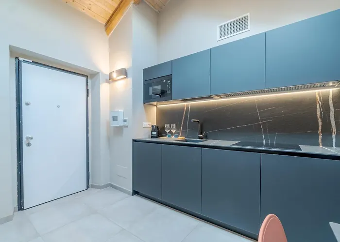 Guesthost - Porta Nuova! Andrea Doria Elegant Apartman *