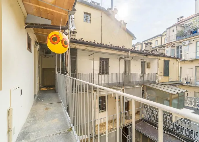Guesthost - Porta Nuova! Andrea Doria Elegant Apartman Torino