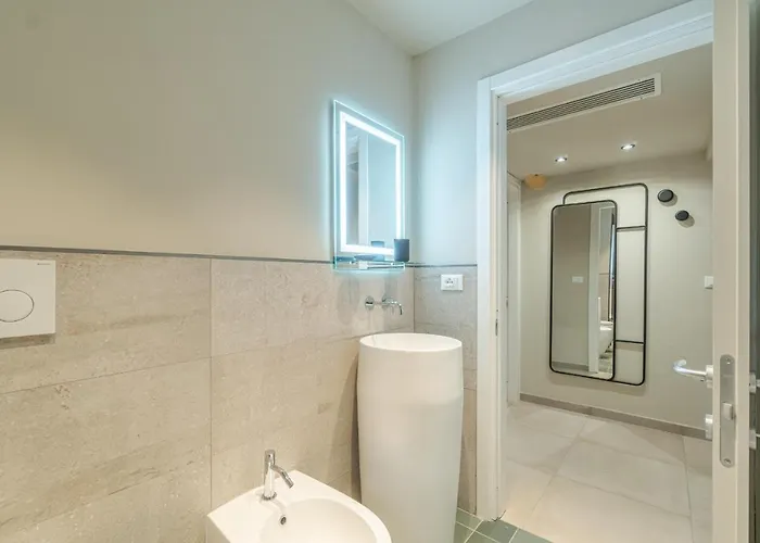 Guesthost - Porta Nuova! Andrea Doria Elegant *
