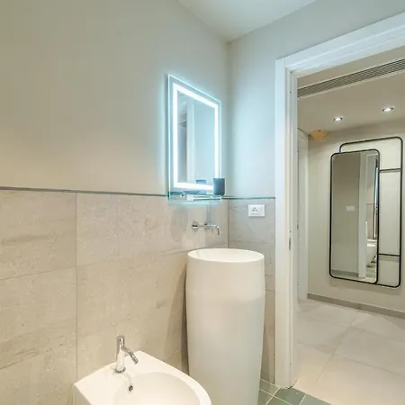 Guesthost - Porta Nuova! Andrea Doria Elegant *