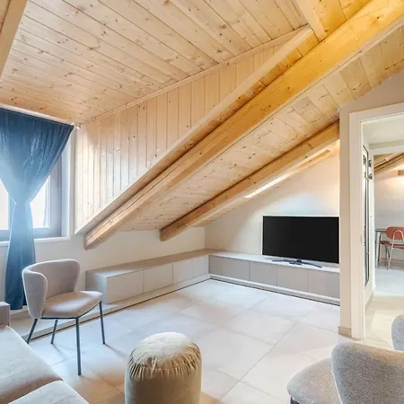 公寓 Guesthost - Porta Nuova! Andrea Doria Elegant